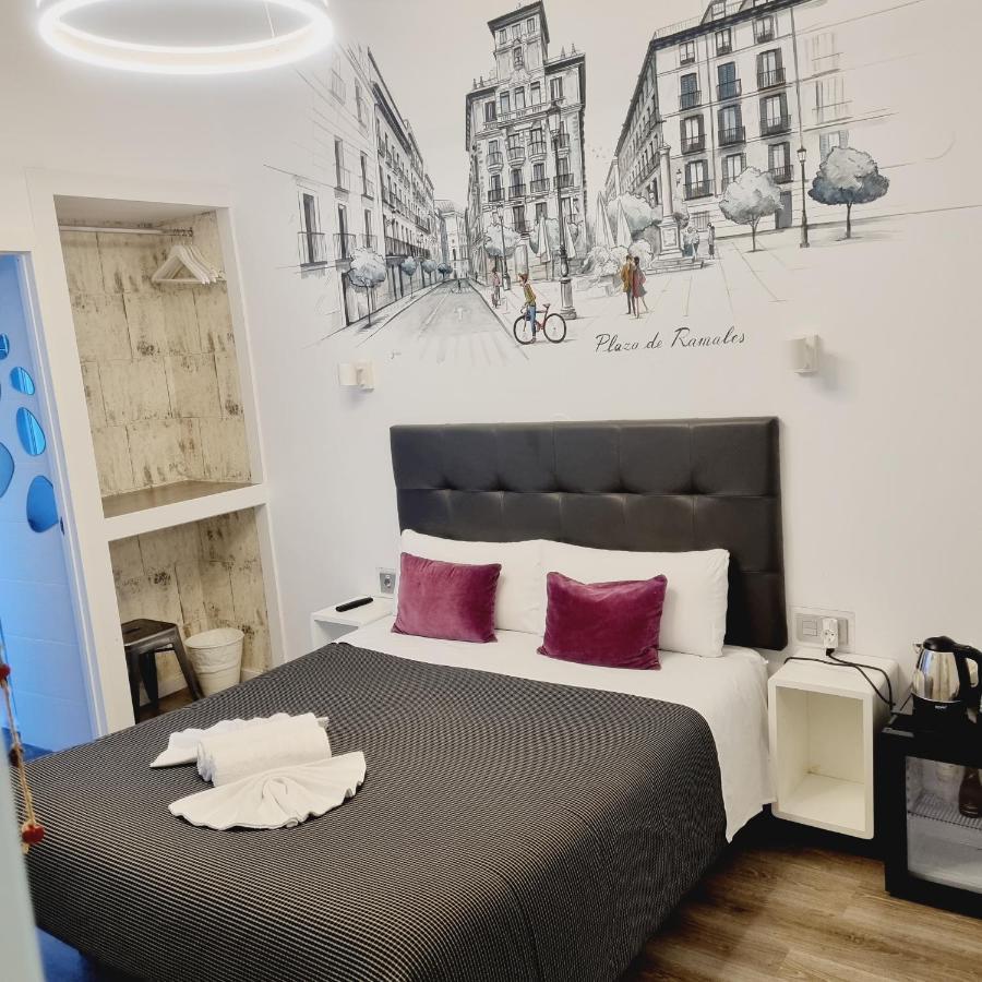 Hostal Lauria Мадрид Екстериор снимка